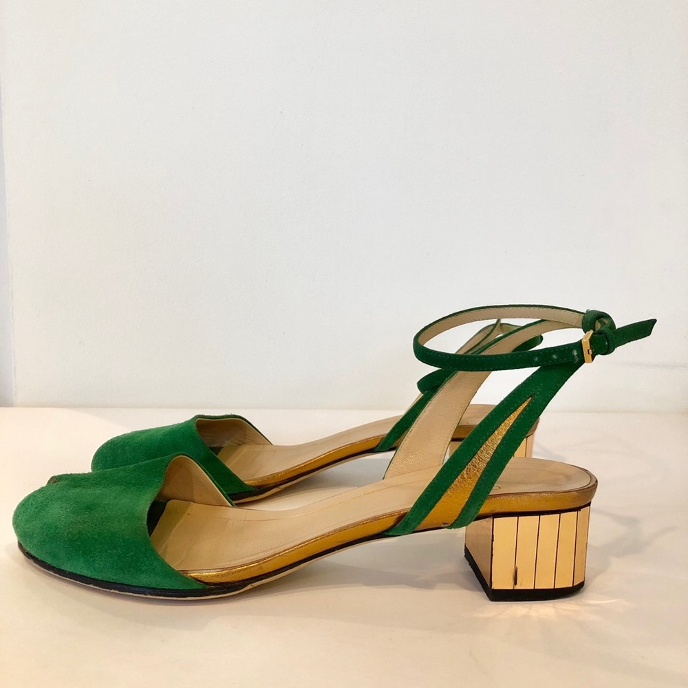 Gucci green suede peep toe ankle strap flats